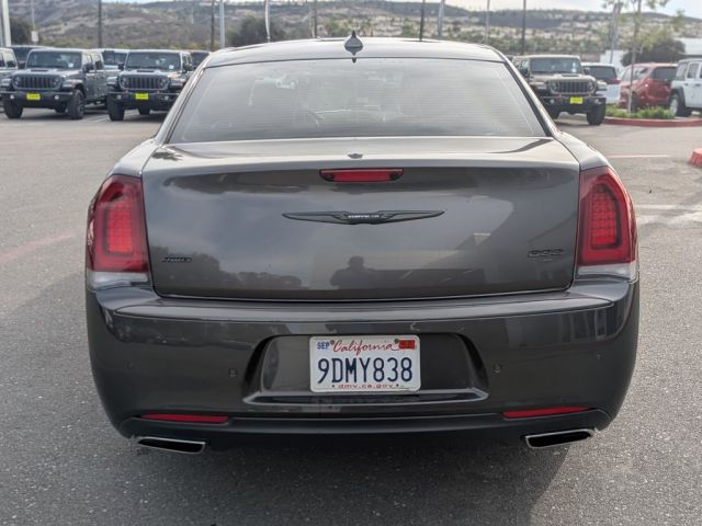 2022 Chrysler 300 Touring 2022 Chrysler 300 Touring