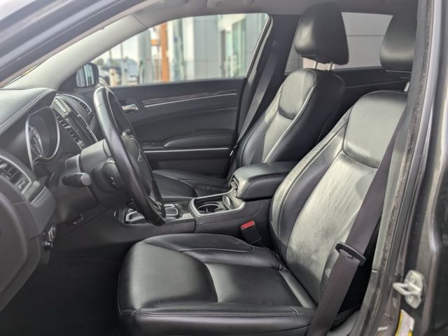 2022 Chrysler 300 Touring 2022 Chrysler 300 Touring