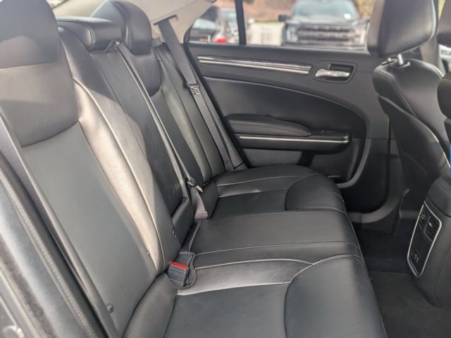 2022 Chrysler 300 Touring 2022 Chrysler 300 Touring