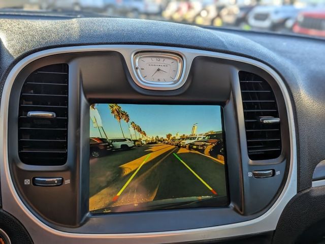 2022 Chrysler 300 Touring 2022 Chrysler 300 Touring