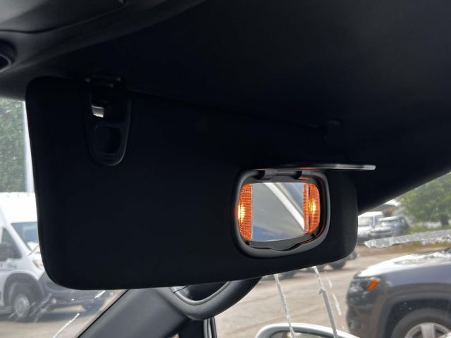 2022 Chrysler Pacifica Hybrid Limited FWD