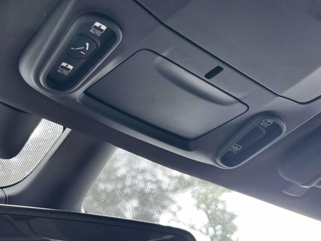 2022 Chrysler Pacifica Hybrid Limited FWD