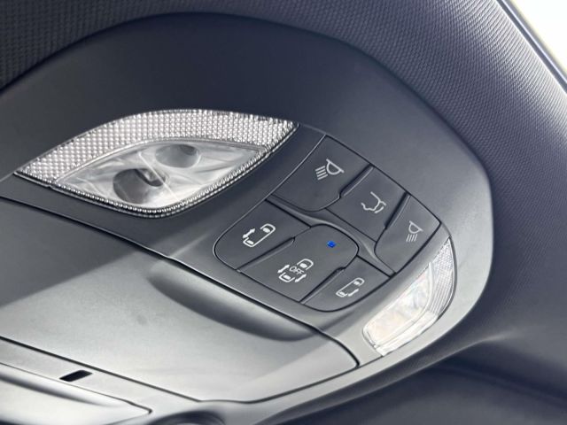 2022 Chrysler Pacifica Hybrid Limited FWD