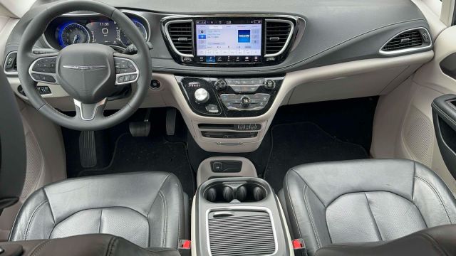 2022 Chrysler Pacifica Touring L AWD