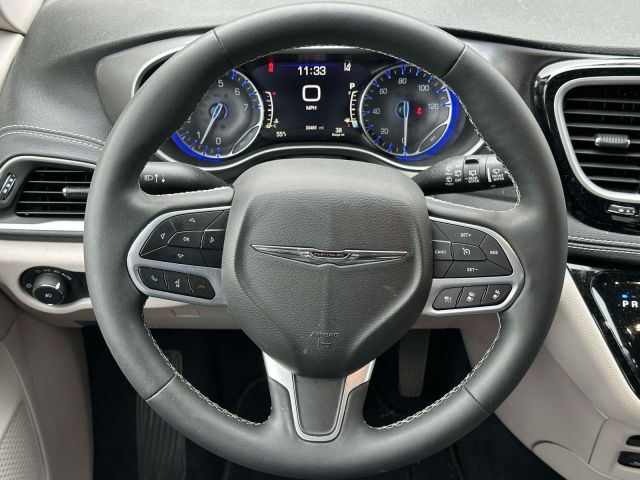 2022 Chrysler Pacifica Touring L AWD