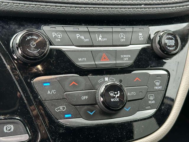 2022 Chrysler Pacifica Touring L AWD