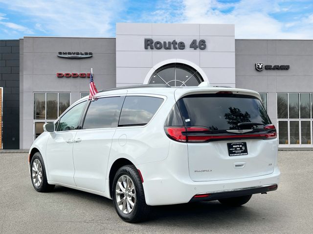 2022 Chrysler Pacifica Touring L AWD