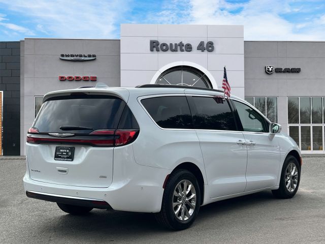 2022 Chrysler Pacifica Touring L AWD