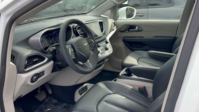 2022 Chrysler Pacifica Touring L AWD