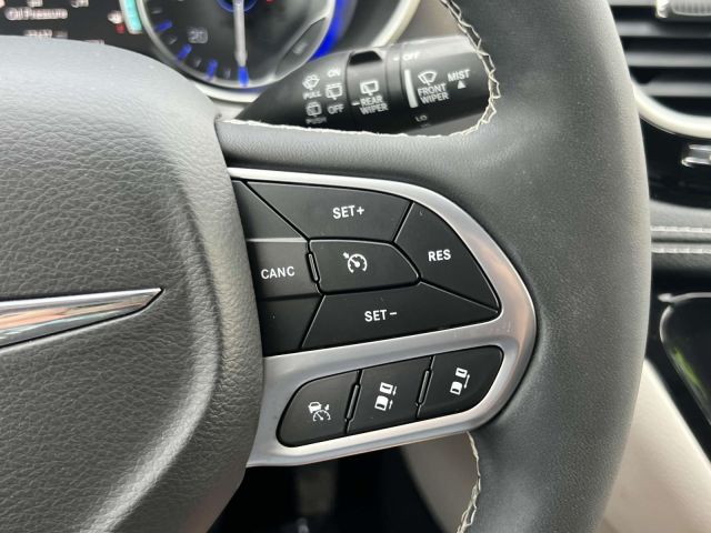 2022 Chrysler Pacifica Touring L AWD