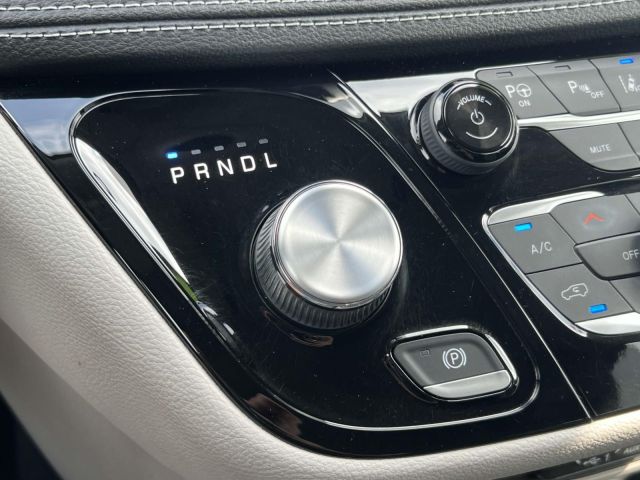 2022 Chrysler Pacifica Touring L AWD