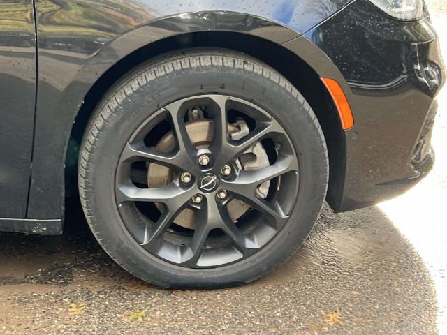 2022 Chrysler Pacifica Limited AWD 2022 Chrysler Pacifica Limited AWD