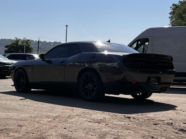 2022 Dodge Challenger R/T Scat Pack RWD