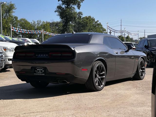 2022 Dodge Challenger R/T Scat Pack RWD