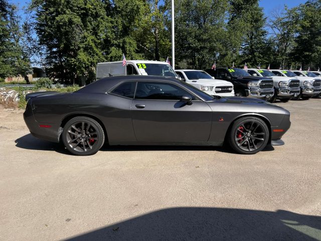2022 Dodge Challenger R/T Scat Pack RWD