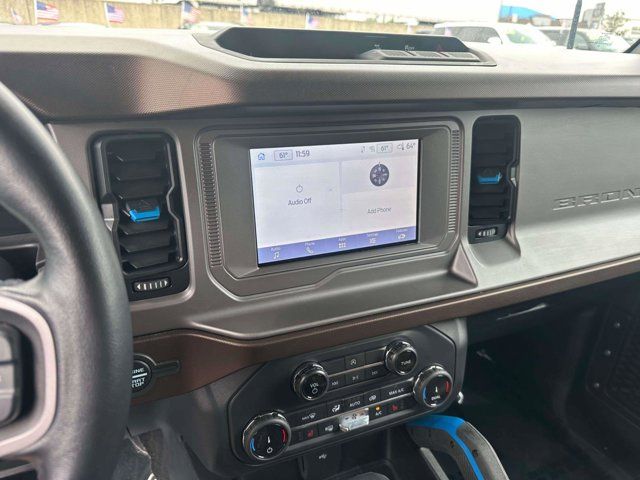 2022 Ford Bronco Base  4x4 2022 Ford Bronco Base  4x4