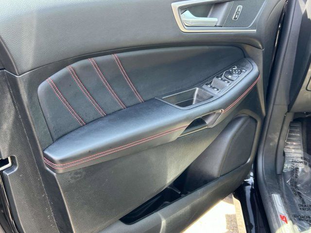 2022 Ford Edge ST-Line