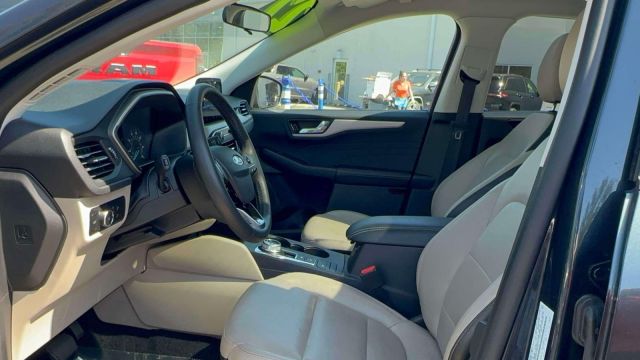 2022 Ford Escape SEL AWD