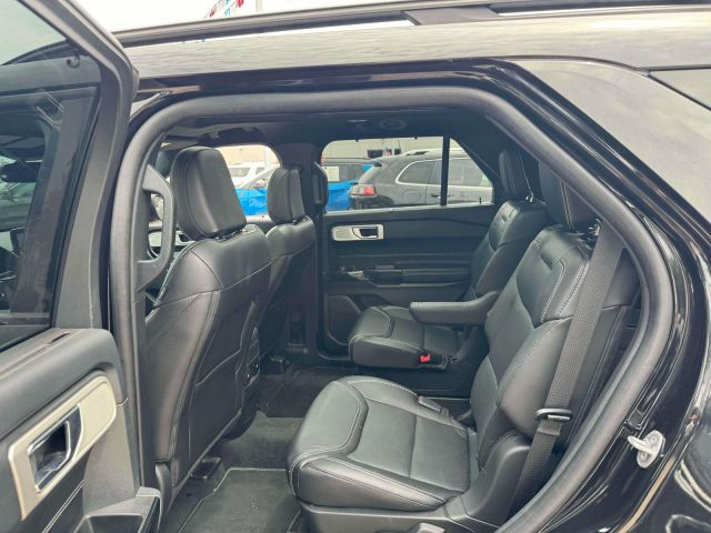 2022 Ford Explorer ST 4WD