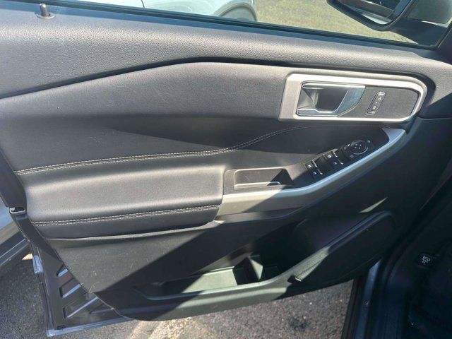 2022 Ford Explorer XLT 2022 Ford Explorer XLT