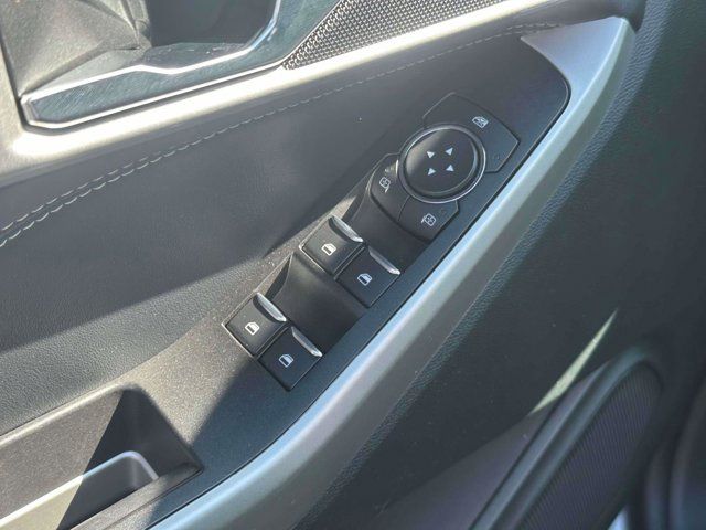 2022 Ford Explorer XLT 2022 Ford Explorer XLT