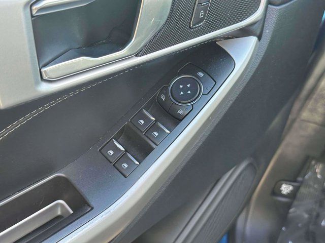 2022 Ford Explorer XLT 2022 Ford Explorer XLT