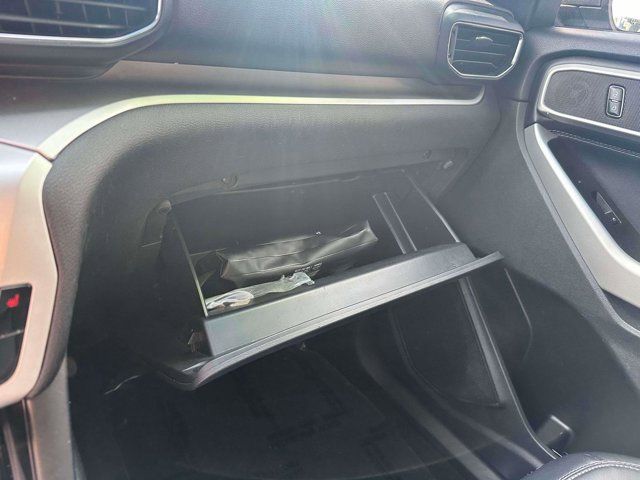 2022 Ford Explorer XLT 2022 Ford Explorer XLT