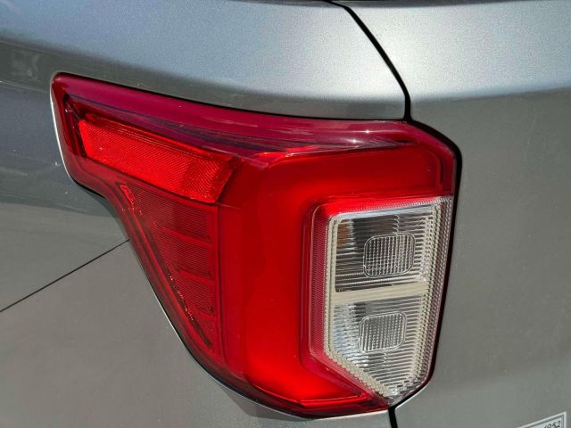 2022 Ford Explorer XLT 4WD