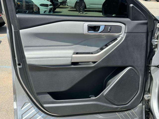 2022 Ford Explorer XLT 4WD