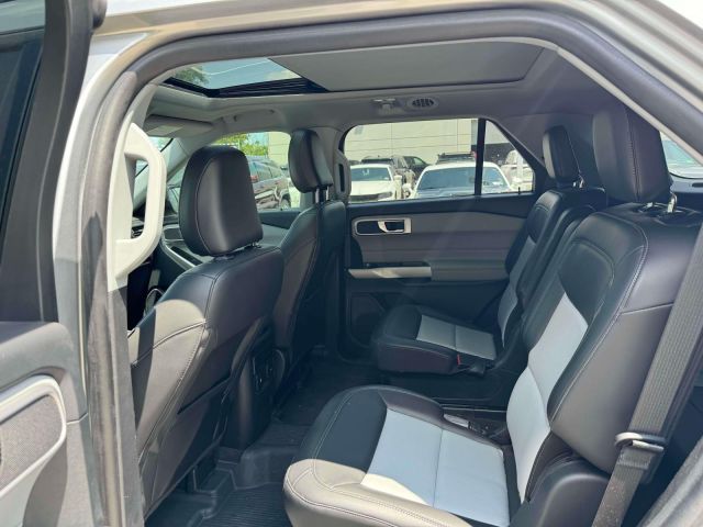2022 Ford Explorer XLT 4WD