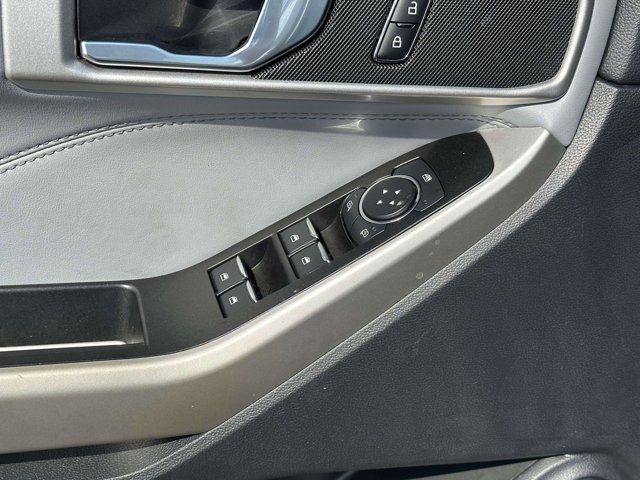 2022 Ford Explorer XLT 2022 Ford Explorer XLT