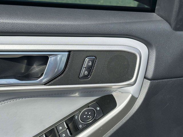 2022 Ford Explorer XLT 2022 Ford Explorer XLT