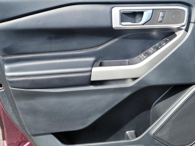 2022 Ford Explorer XLT 2022 Ford Explorer XLT