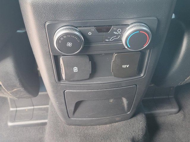 2022 Ford Explorer XLT 2022 Ford Explorer XLT