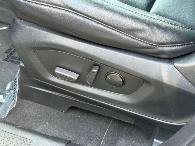 2022 Ford Explorer XLT 4WD