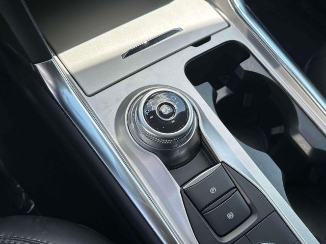 2022 Ford Explorer XLT 4WD