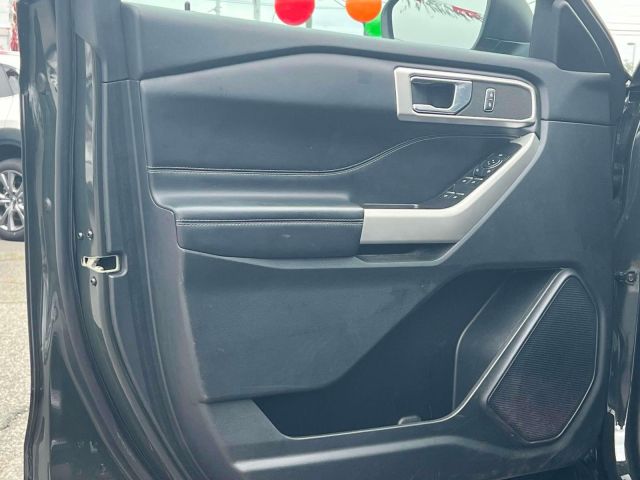 2022 Ford Explorer XLT 4WD