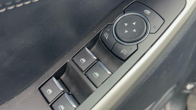 2022 Ford Explorer XLT 4WD