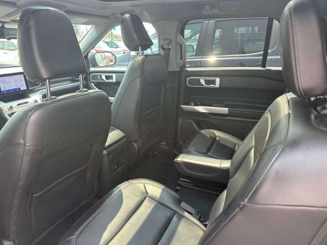 2022 Ford Explorer XLT 4WD