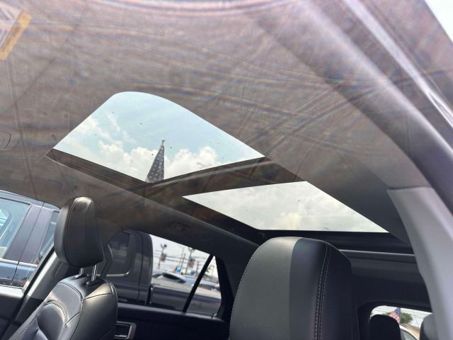 2022 Ford Explorer XLT 4WD