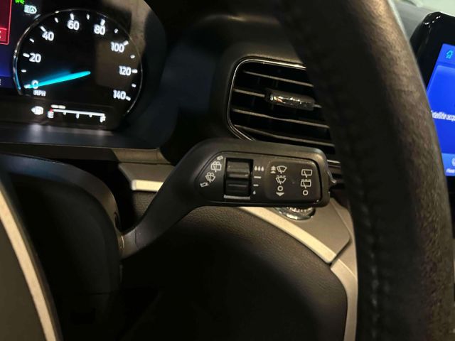 2022 Ford Explorer XLT 4WD