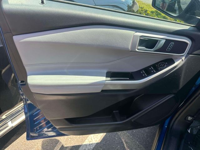 2022 Ford Explorer XLT 4WD