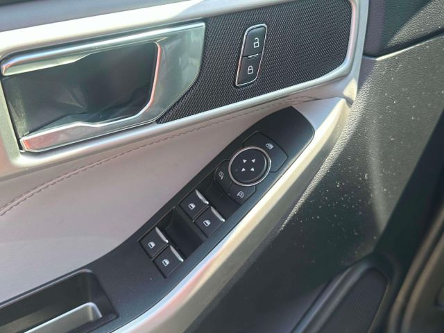 2022 Ford Explorer XLT 4WD