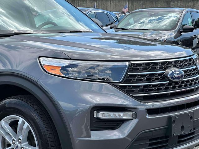 2022 Ford Explorer XLT 4WD