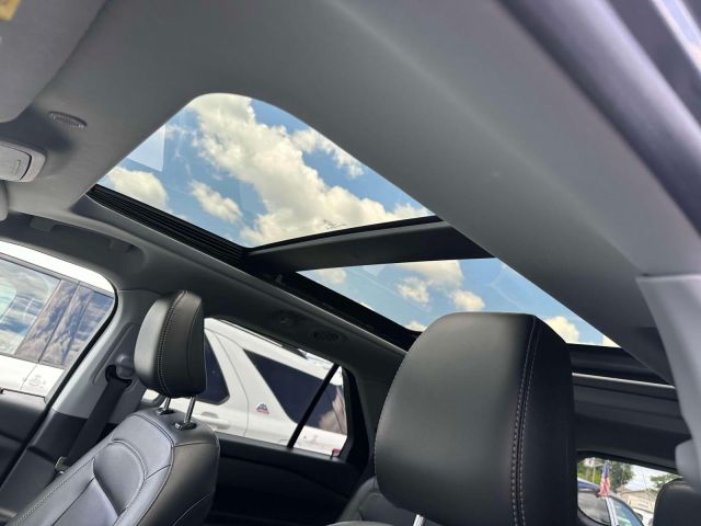 2022 Ford Explorer XLT 4WD