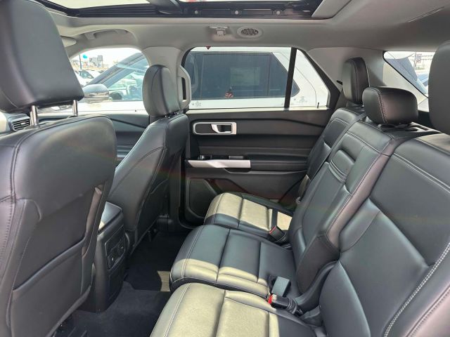 2022 Ford Explorer XLT 4WD