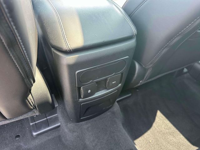 2022 Ford Explorer XLT 4WD