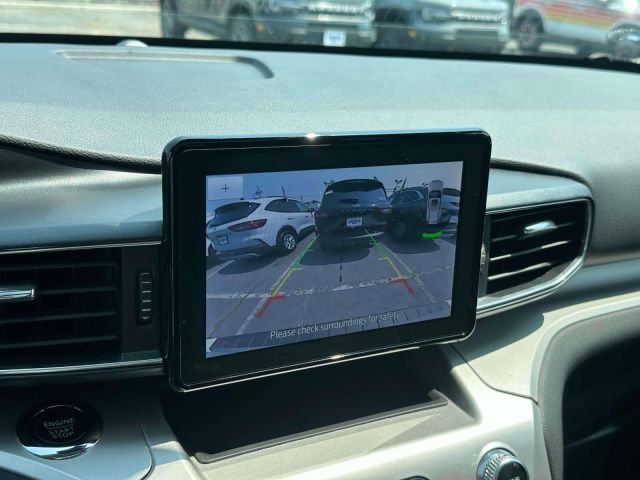 2022 Ford Explorer XLT 4WD