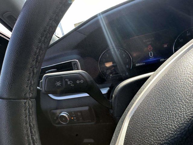 2022 Ford Explorer XLT 2022 Ford Explorer XLT