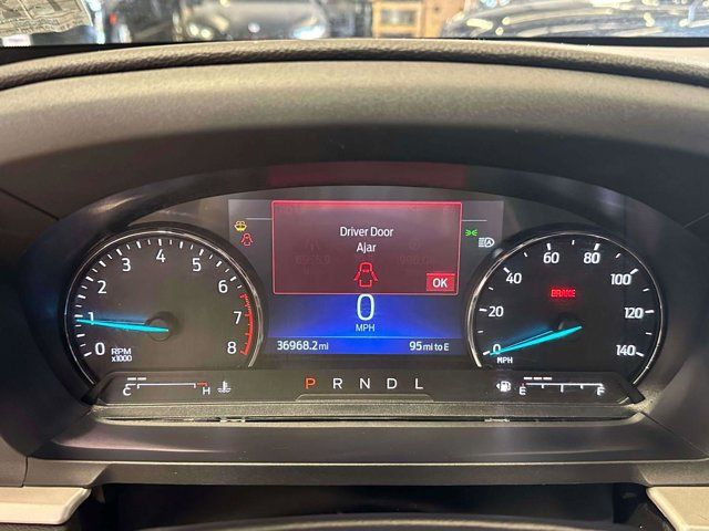 2022 Ford Explorer XLT 2022 Ford Explorer XLT